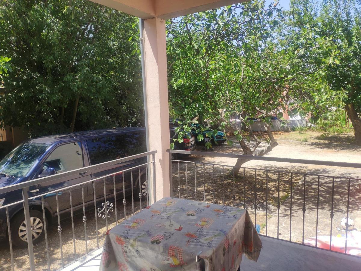 Apartment Tome Biograd Na Moru Exterior foto