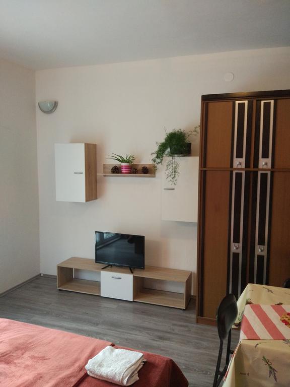 Apartment Tome Biograd Na Moru Exterior foto
