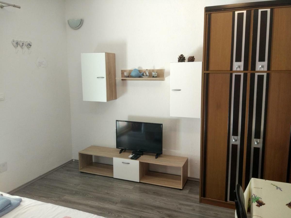 Apartment Tome Biograd Na Moru Exterior foto